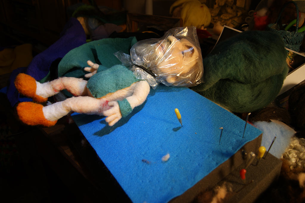 needle felting tip - bag the head